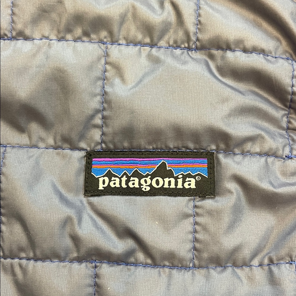 Patagonia Ladies Lavender Nano Puff Vest size small - Picture 3 of 9